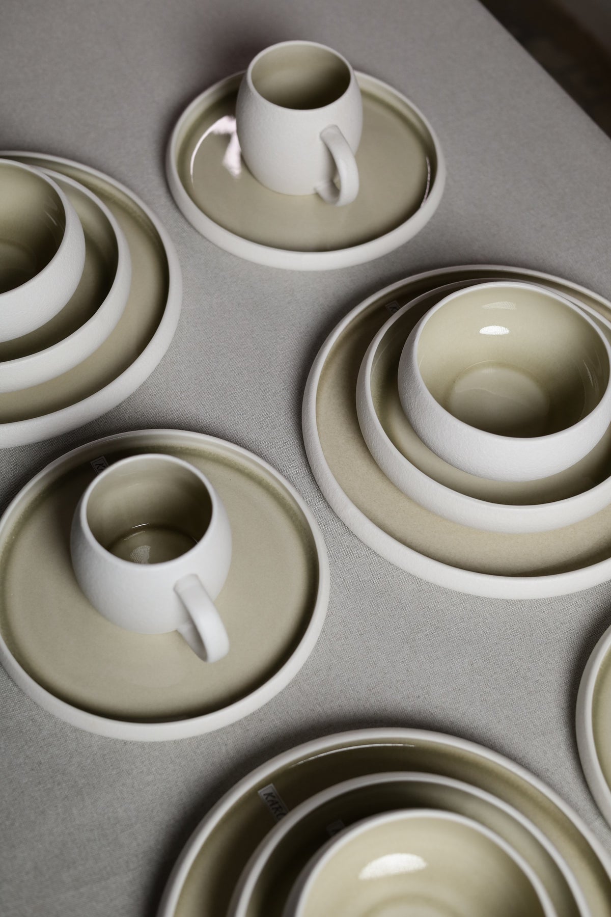 Karolina 30-Piece Dinner Set Olive Stone