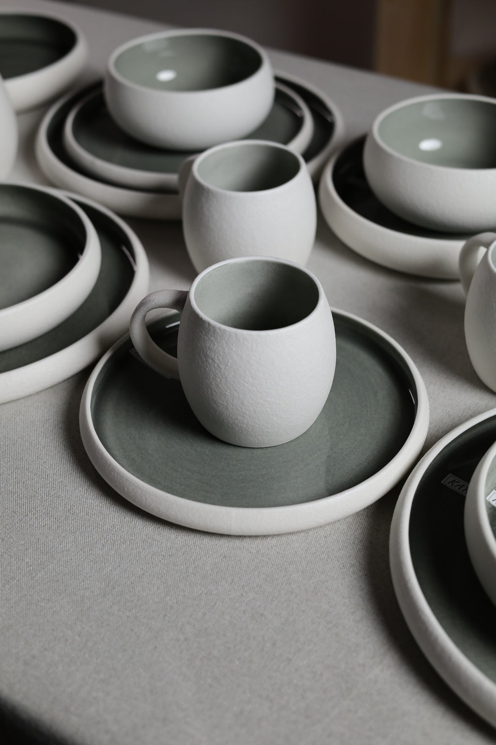 Karolina 30-Piece Dinner Set Dark Green Stone