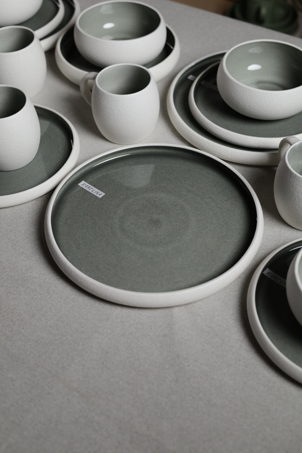 Karolina 30-Piece Dinner Set Dark Green Stone