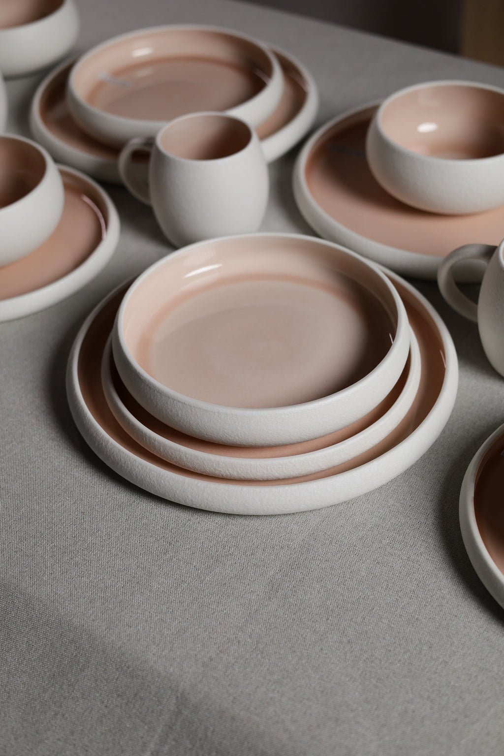 Karolina 30-Piece Dinner Set Peach Stone