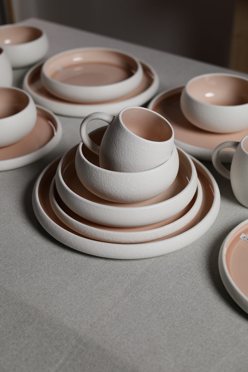Karolina 30-Piece Dinner Set Peach Stone