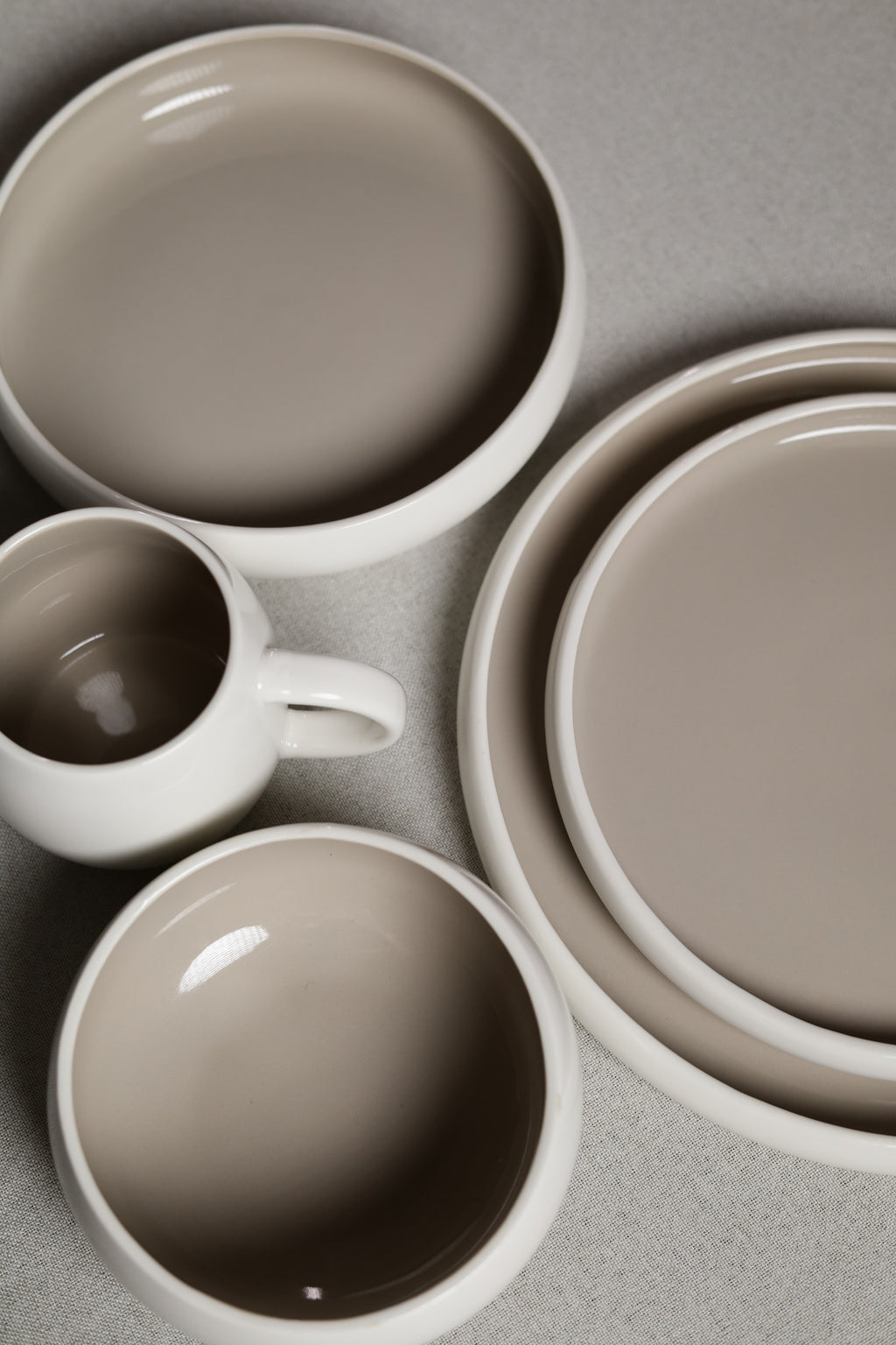 Karolina 30-Piece Dinner Set Beige Glossy