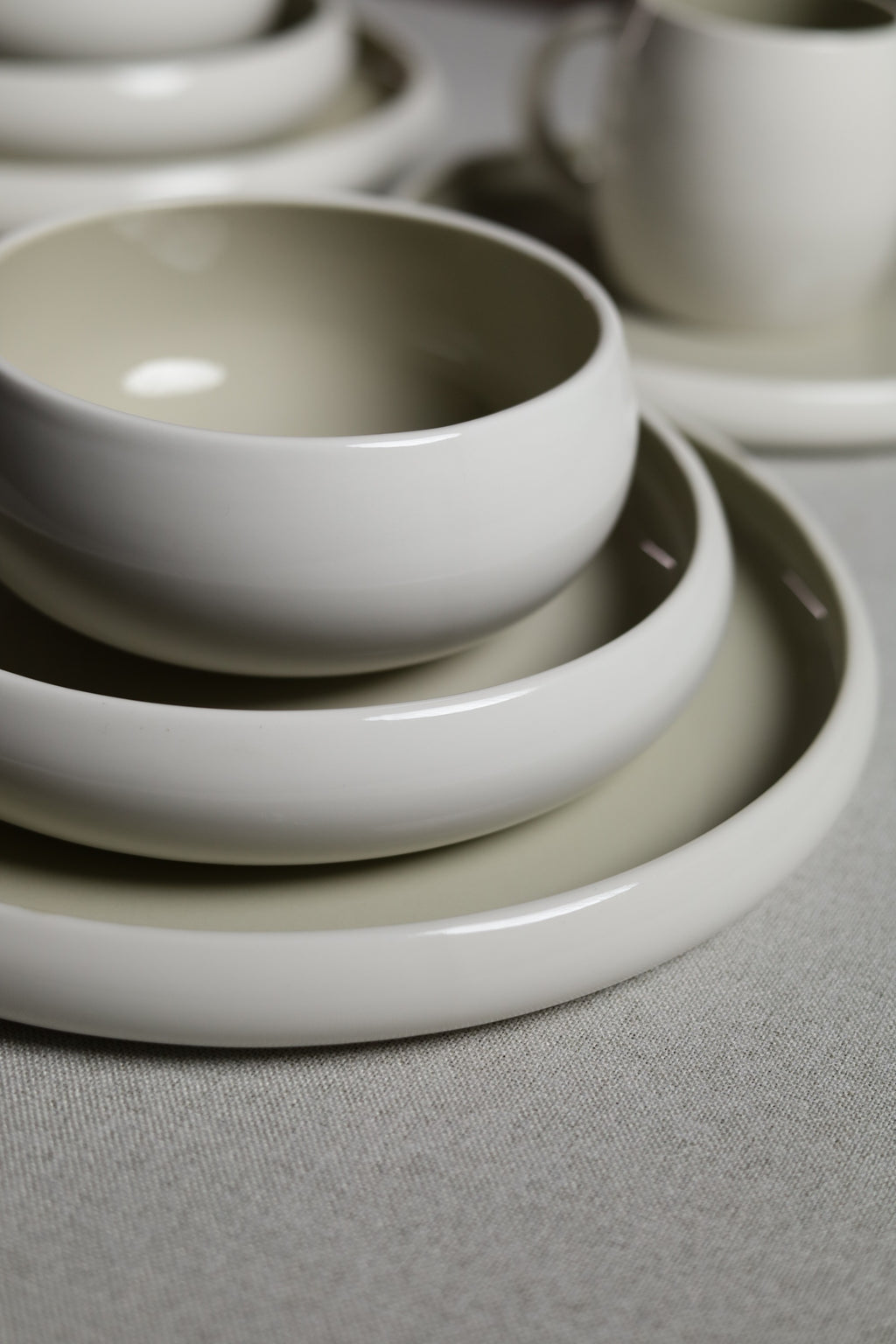 Karolina 30-Piece Dinner Set Ivory Glossy