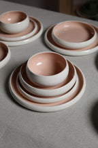 Karolina 30-Piece Dinner Set Pink Glossy