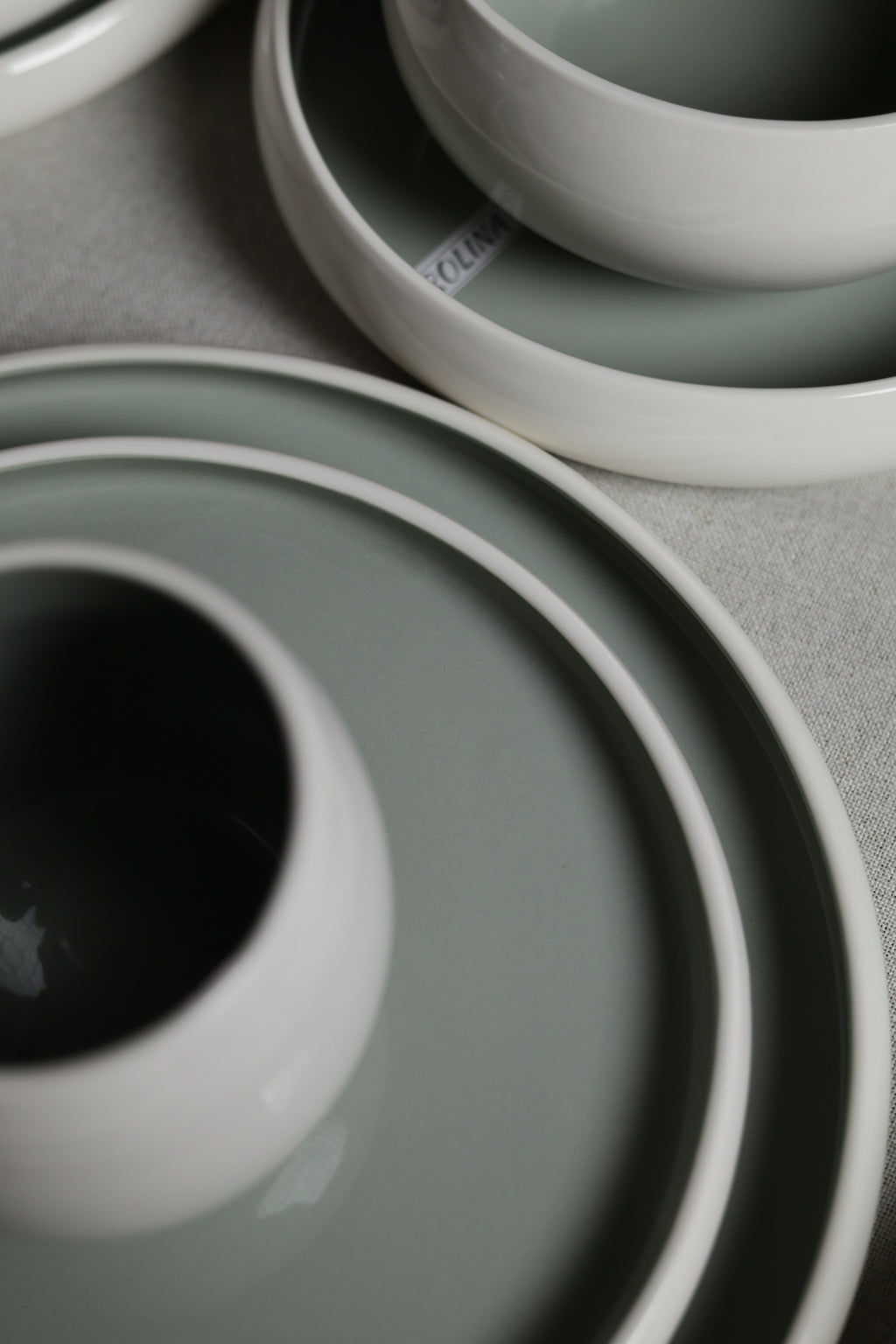 Karolina 30-Piece Dinner Set Sage Glossy