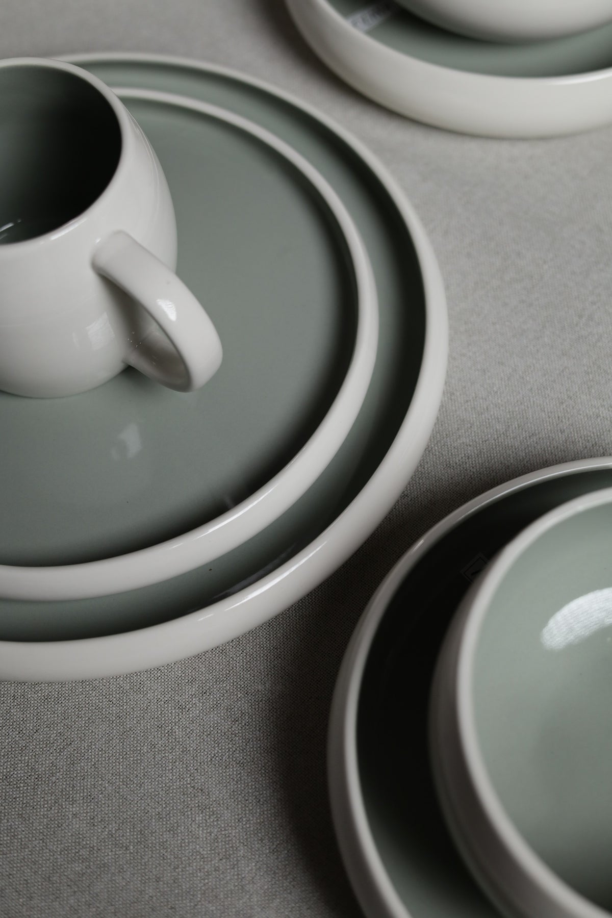Karolina 30-Piece Dinner Set Sage Glossy