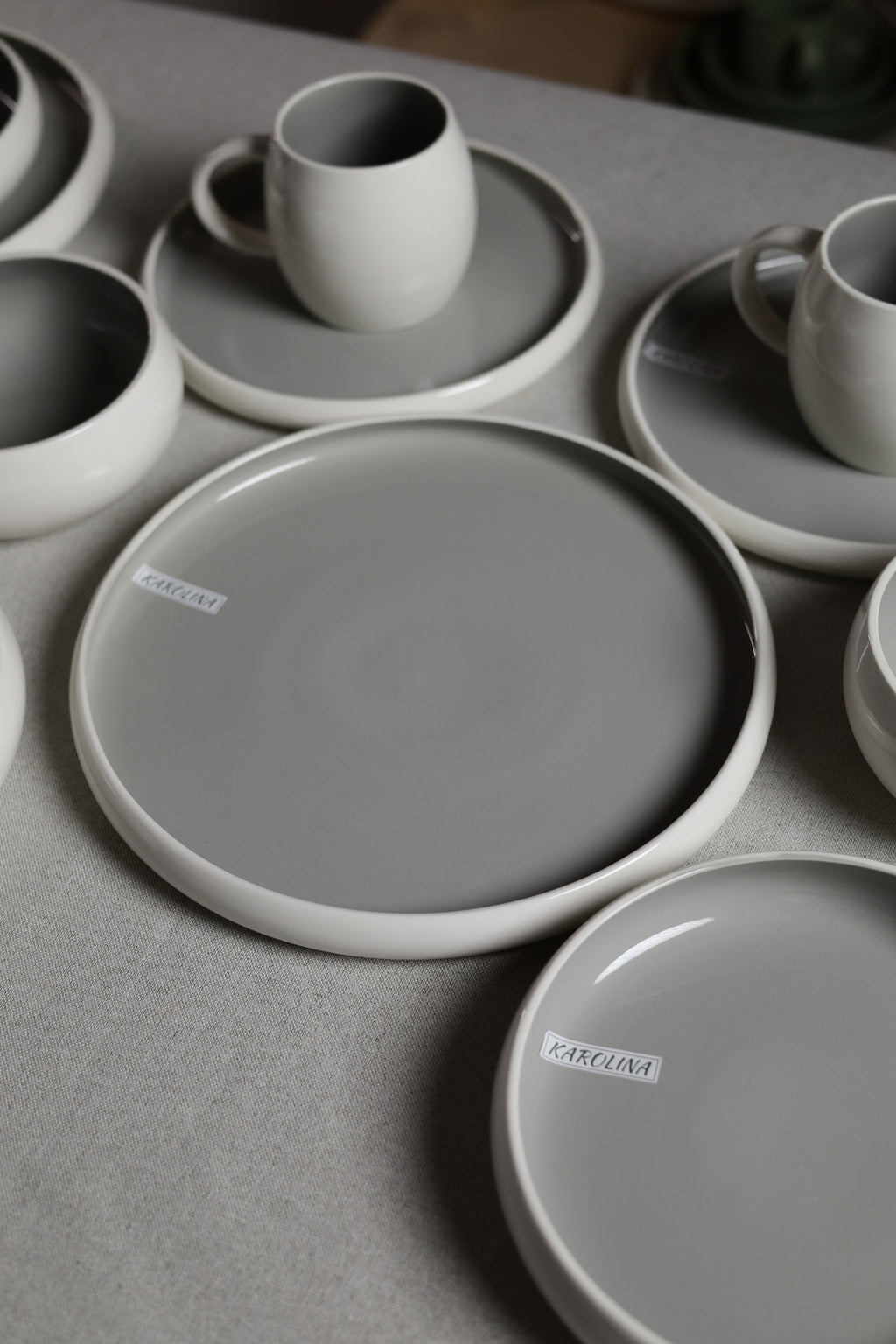 Karolina 30-Piece Dinner Set Grey Glossy
