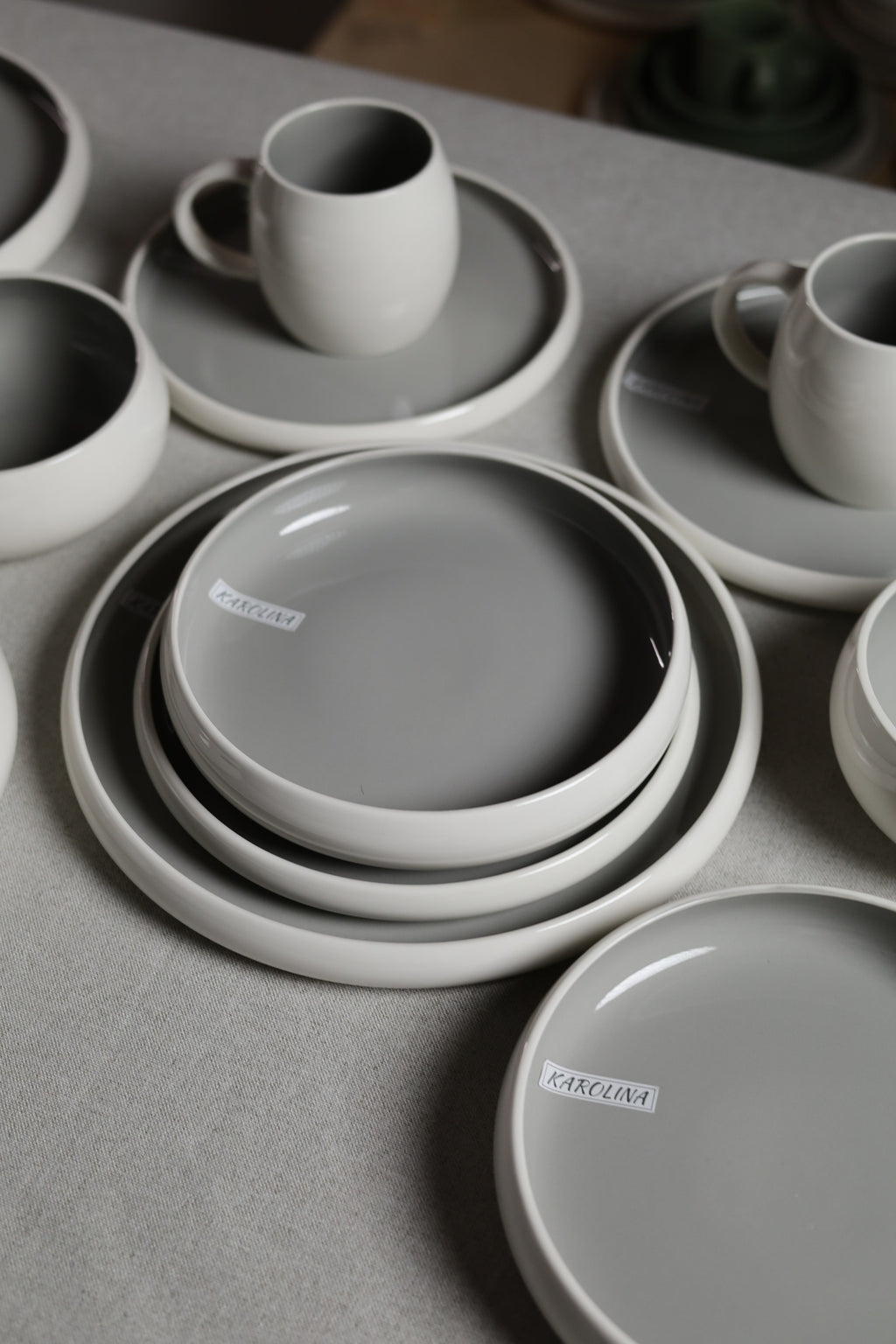 Karolina 30-Piece Dinner Set Grey Glossy
