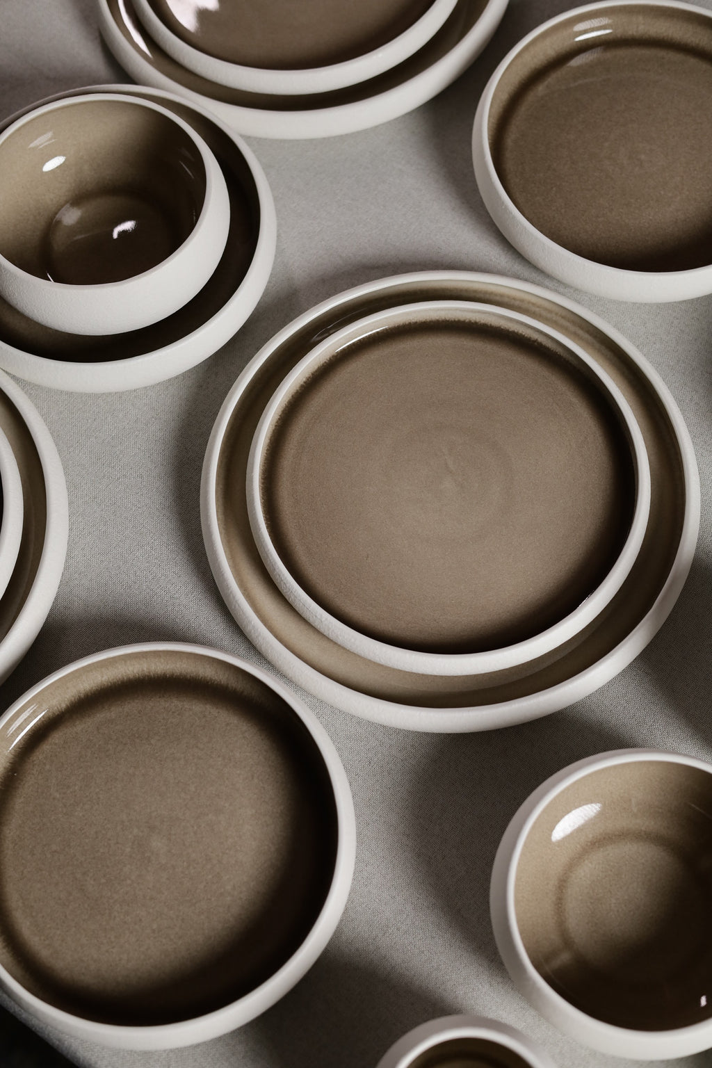 Karolina 30-Piece Dinner Set Taupe Stone