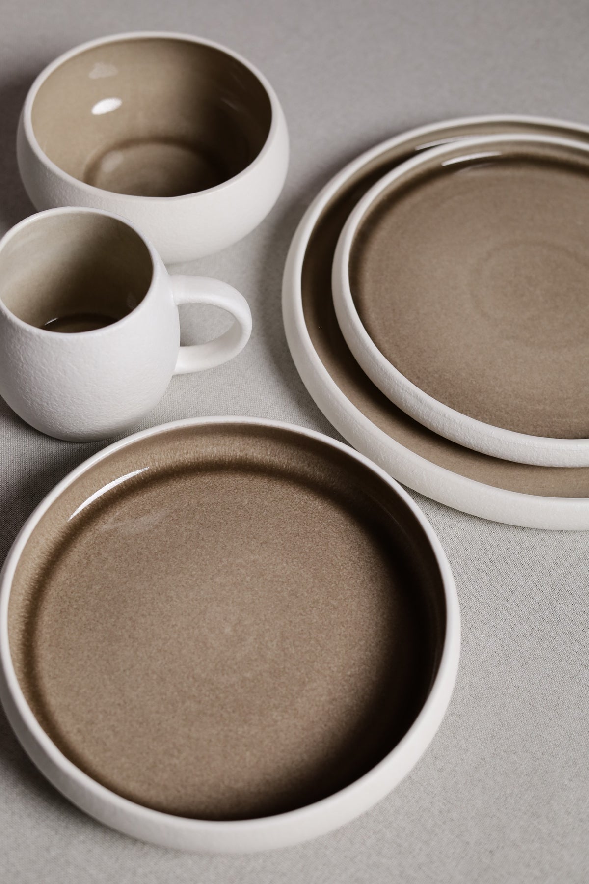 Karolina 30-Piece Dinner Set Taupe Stone