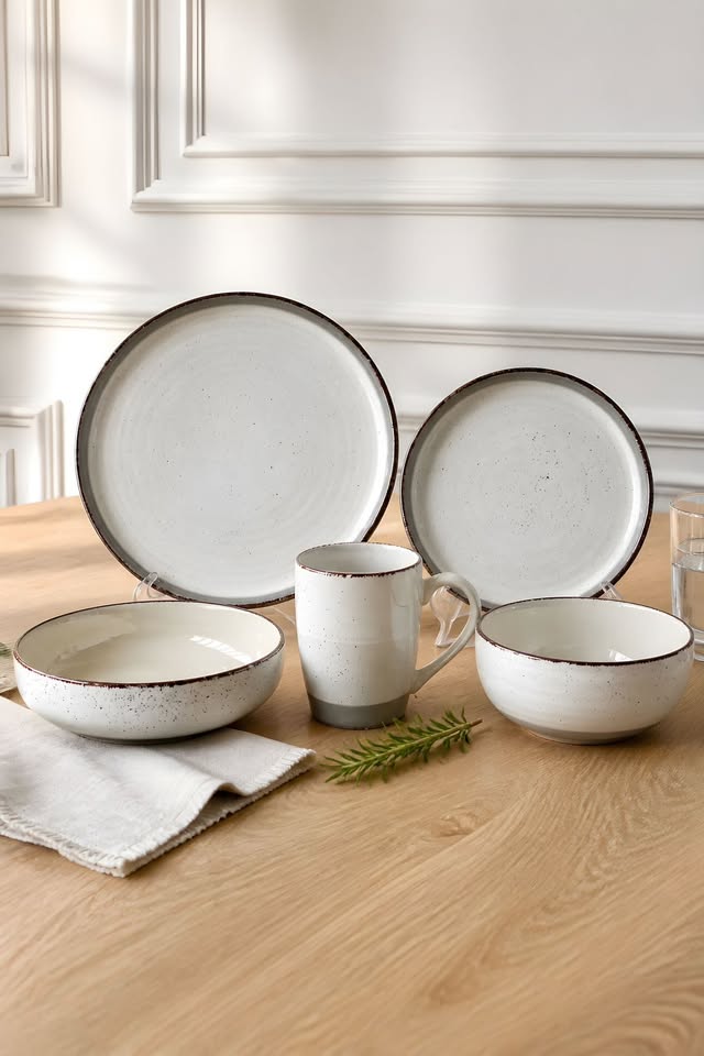 Karolina 30-Piece Dinner Set