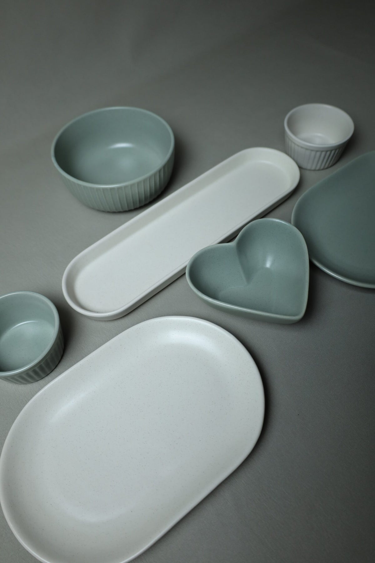 Karolina 30-Piece Dinner Set (Ribbed)