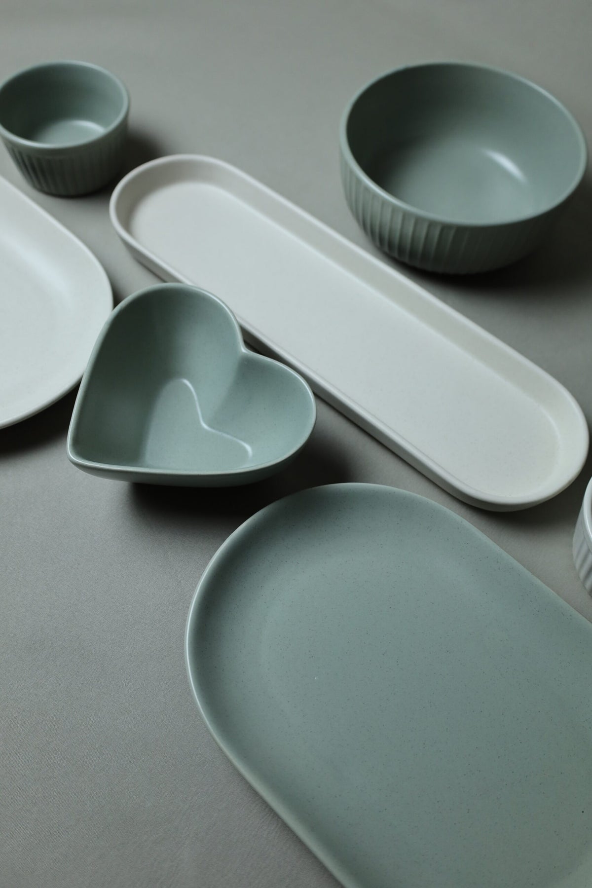 Karolina 30-Piece Dinner Set (Ribbed)