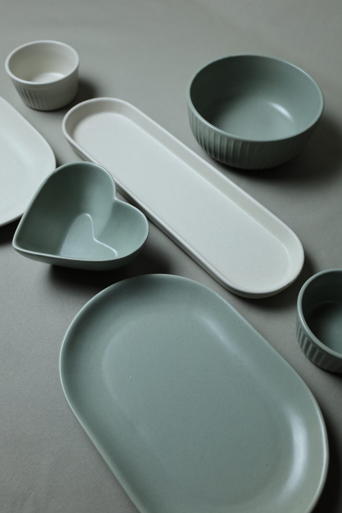 Karolina 30-Piece Dinner Set (Ribbed)
