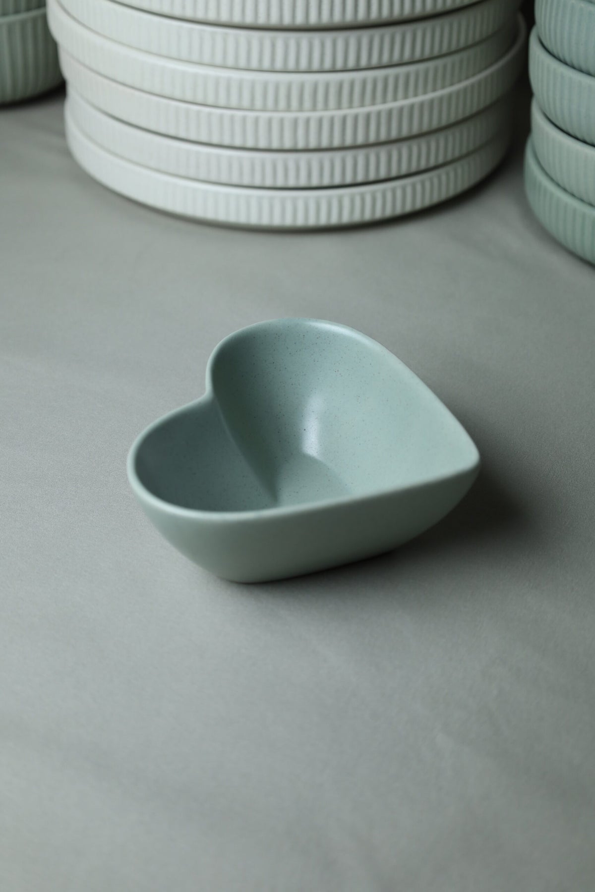 Karolina 30-Piece Dinner Set (Ribbed)