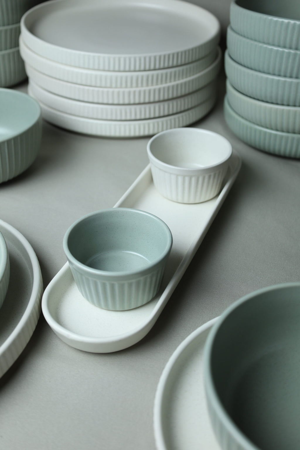 Karolina 30-Piece Dinner Set (Ribbed)