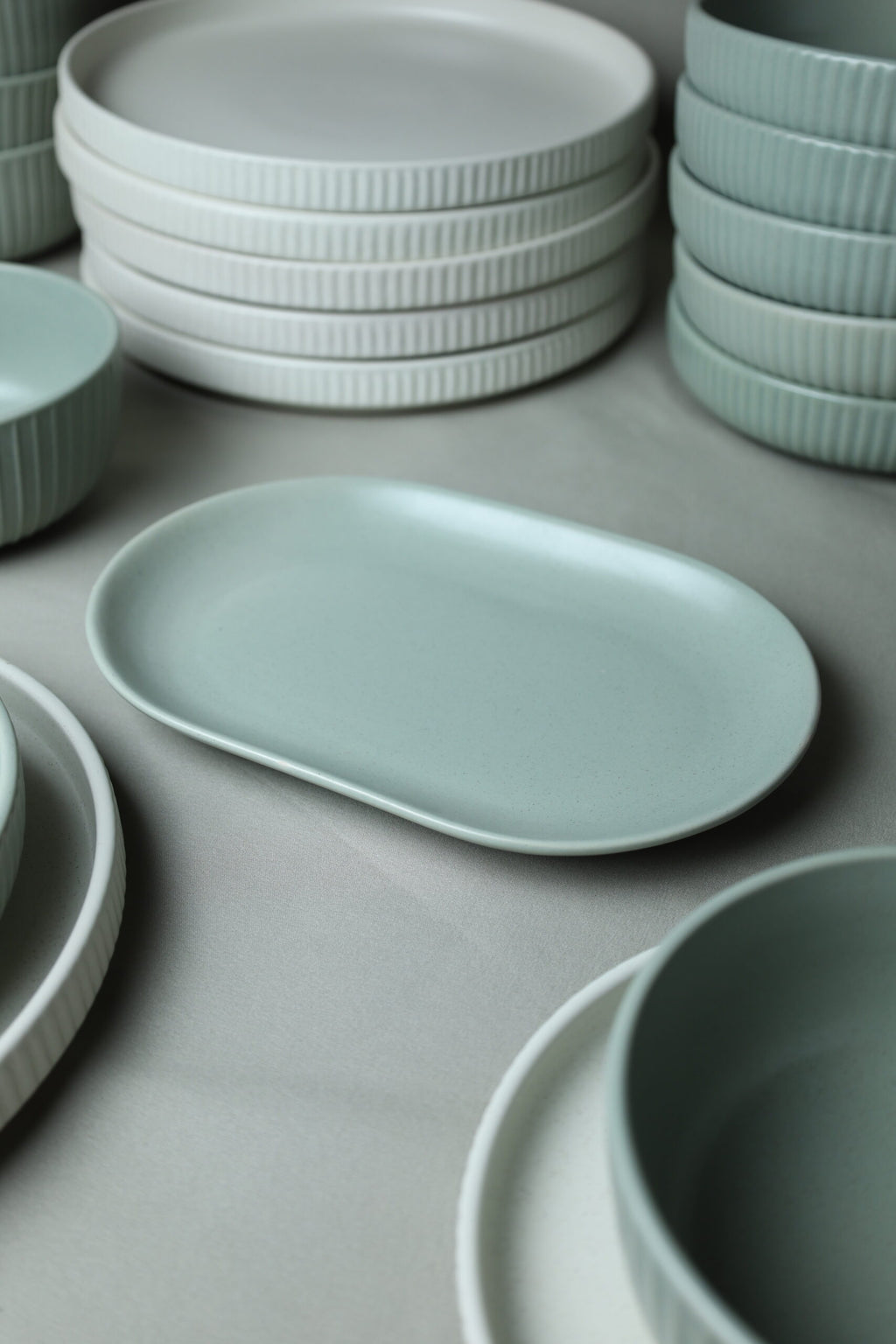 Karolina 30-Piece Dinner Set (Ribbed)