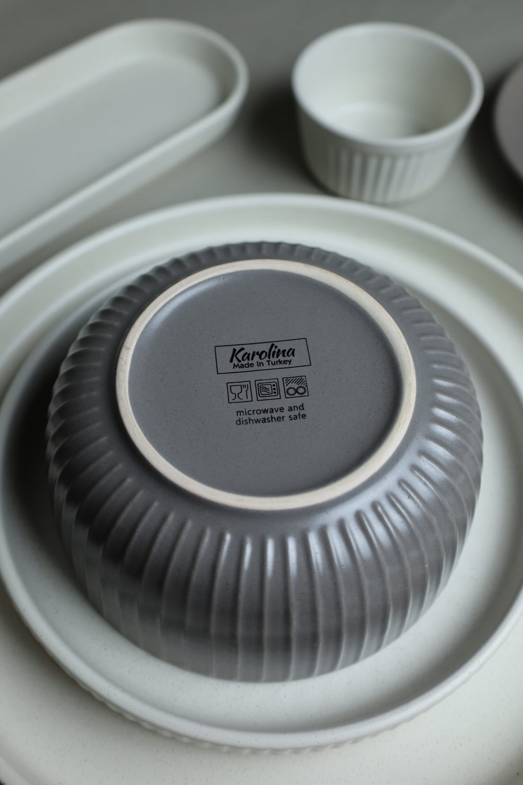 Karolina 30-Piece Dinner Set (Ribbed)