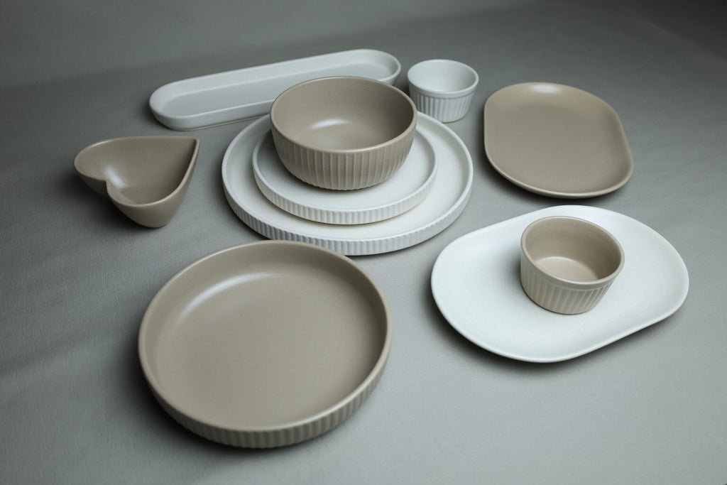 Karolina 30-Piece Dinner Set (Ribbed)