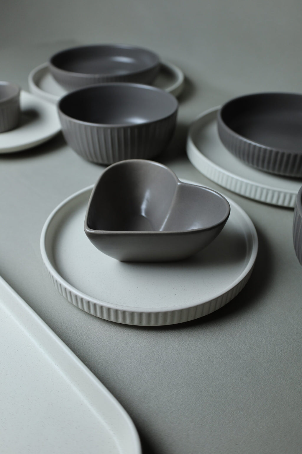 Karolina 30-Piece Dinner Set (Ribbed)