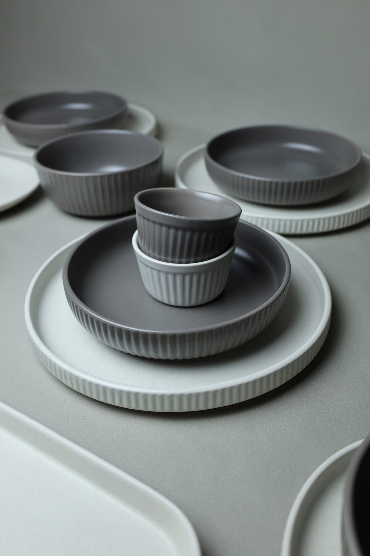 Karolina 30-Piece Dinner Set (Ribbed)