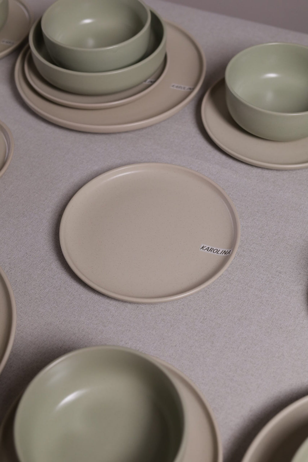 Karolina 30-Piece Dinner Set Matte