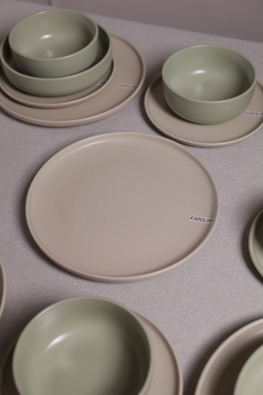 Karolina 30-Piece Dinner Set Matte