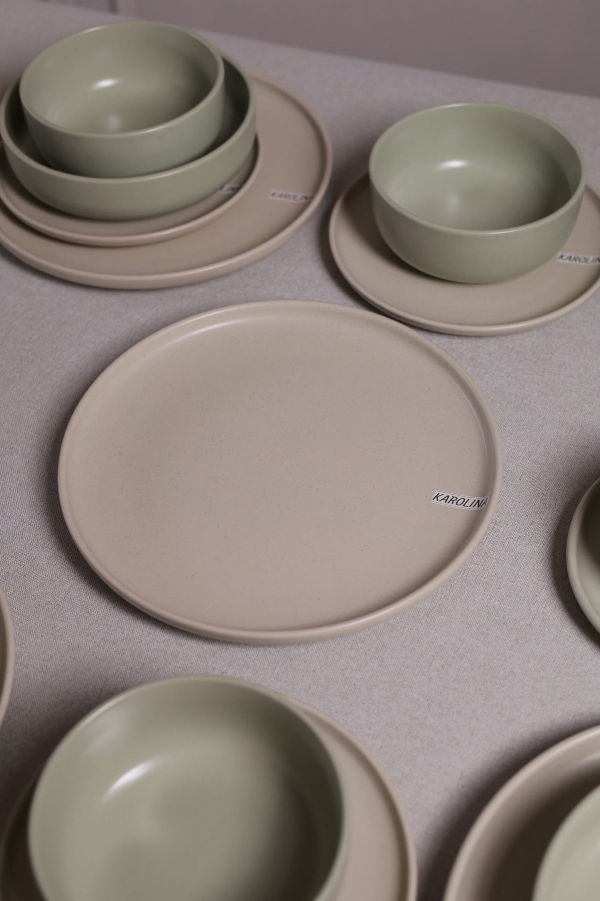 Karolina 30-Piece Dinner Set Matte