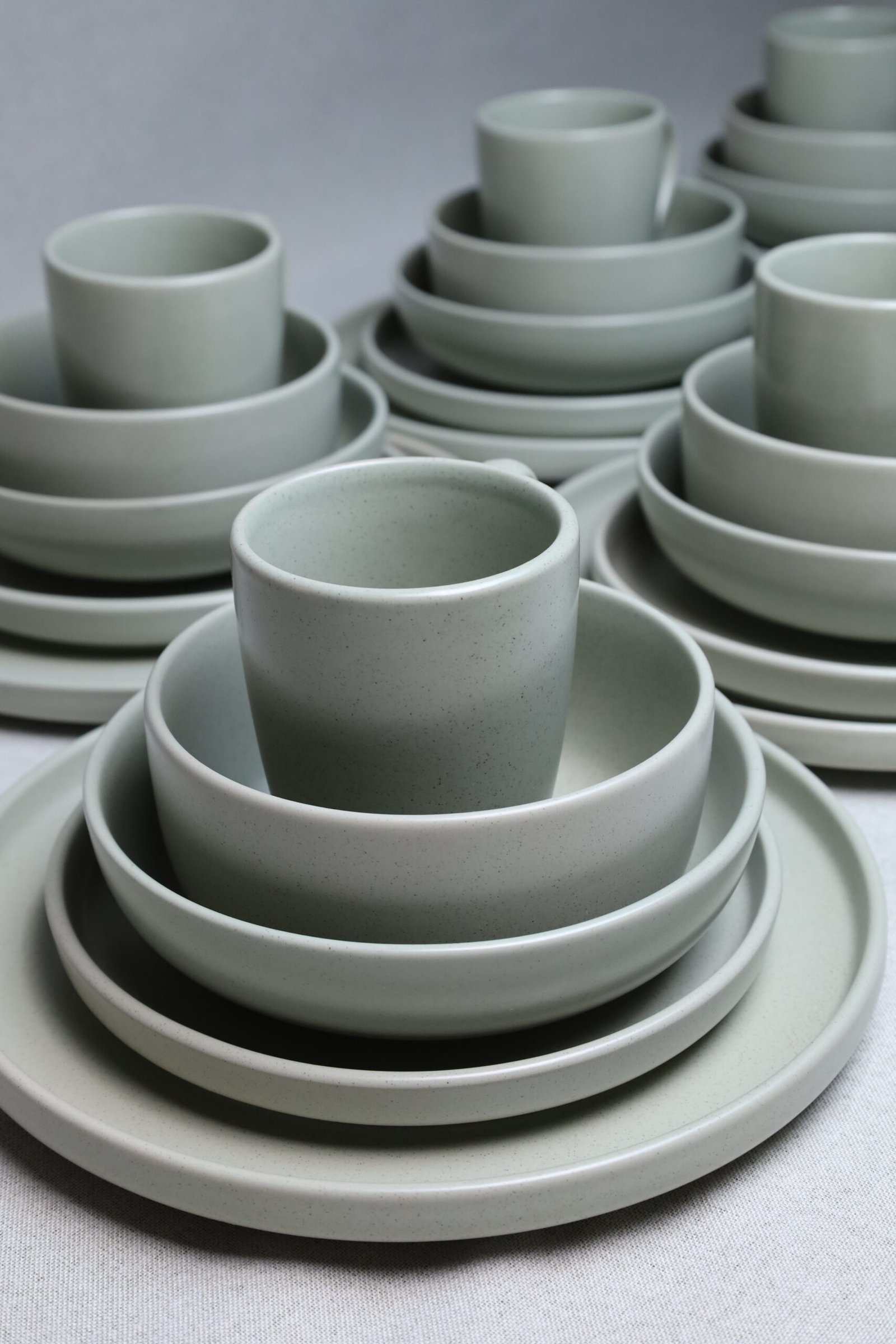 karolina 30-Piece Dinner Set - Image 2