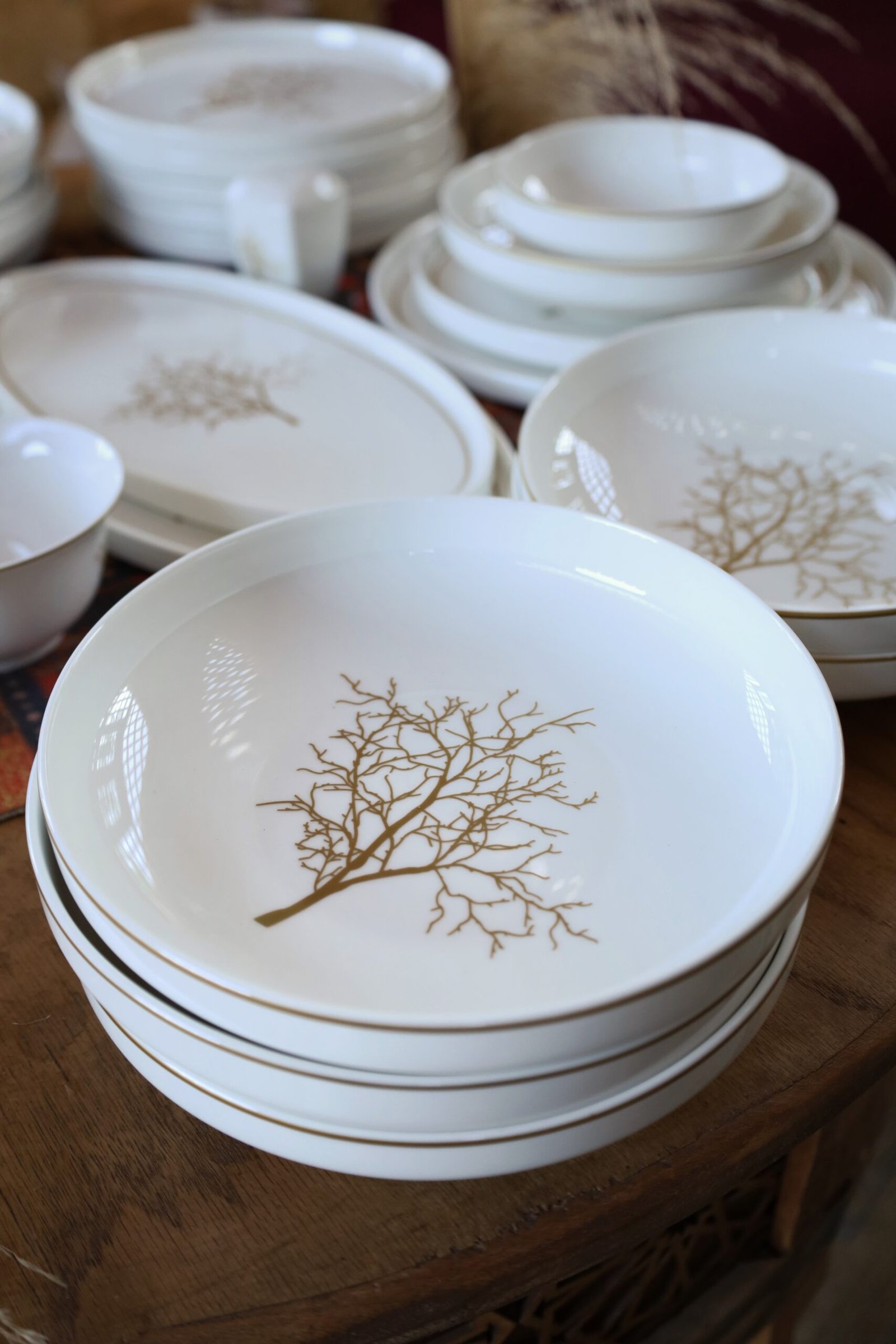 Karolina Flowers 30-Piece Dinner Set - Image 7