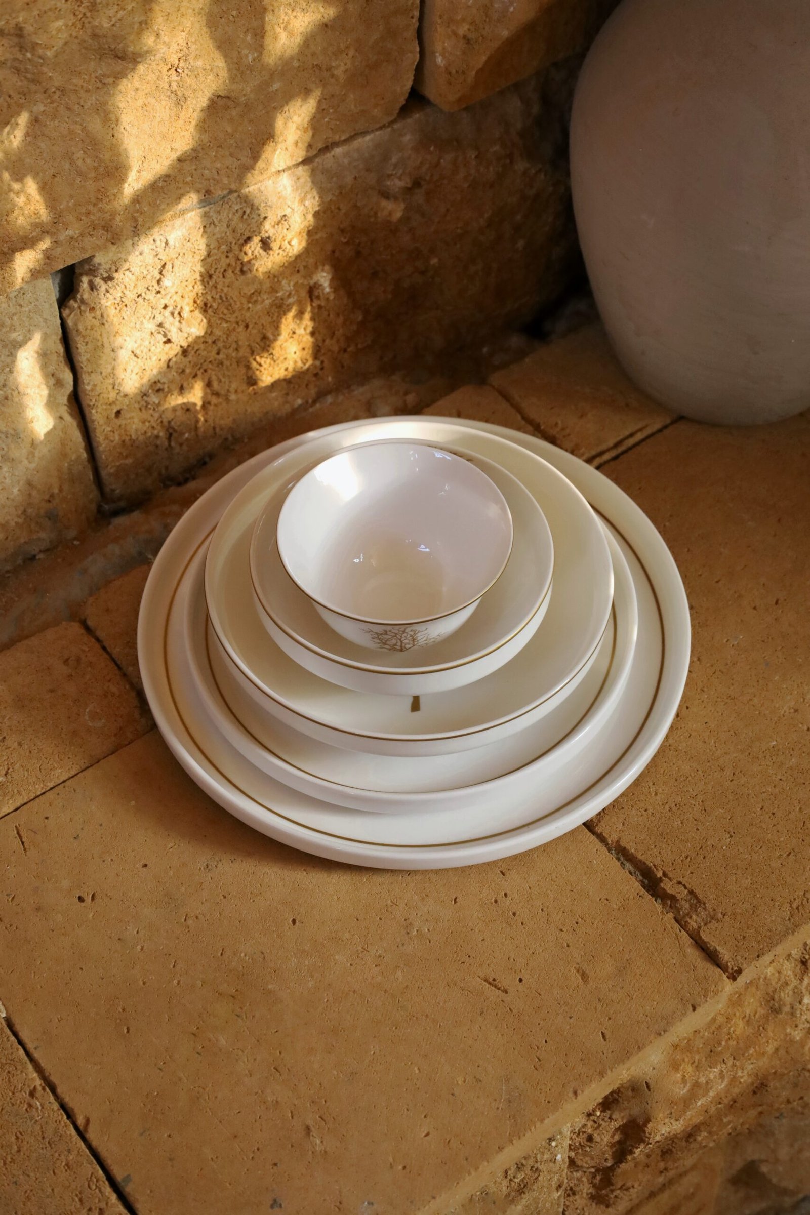 Karolina Flowers 30-Piece Dinner Set - Image 2