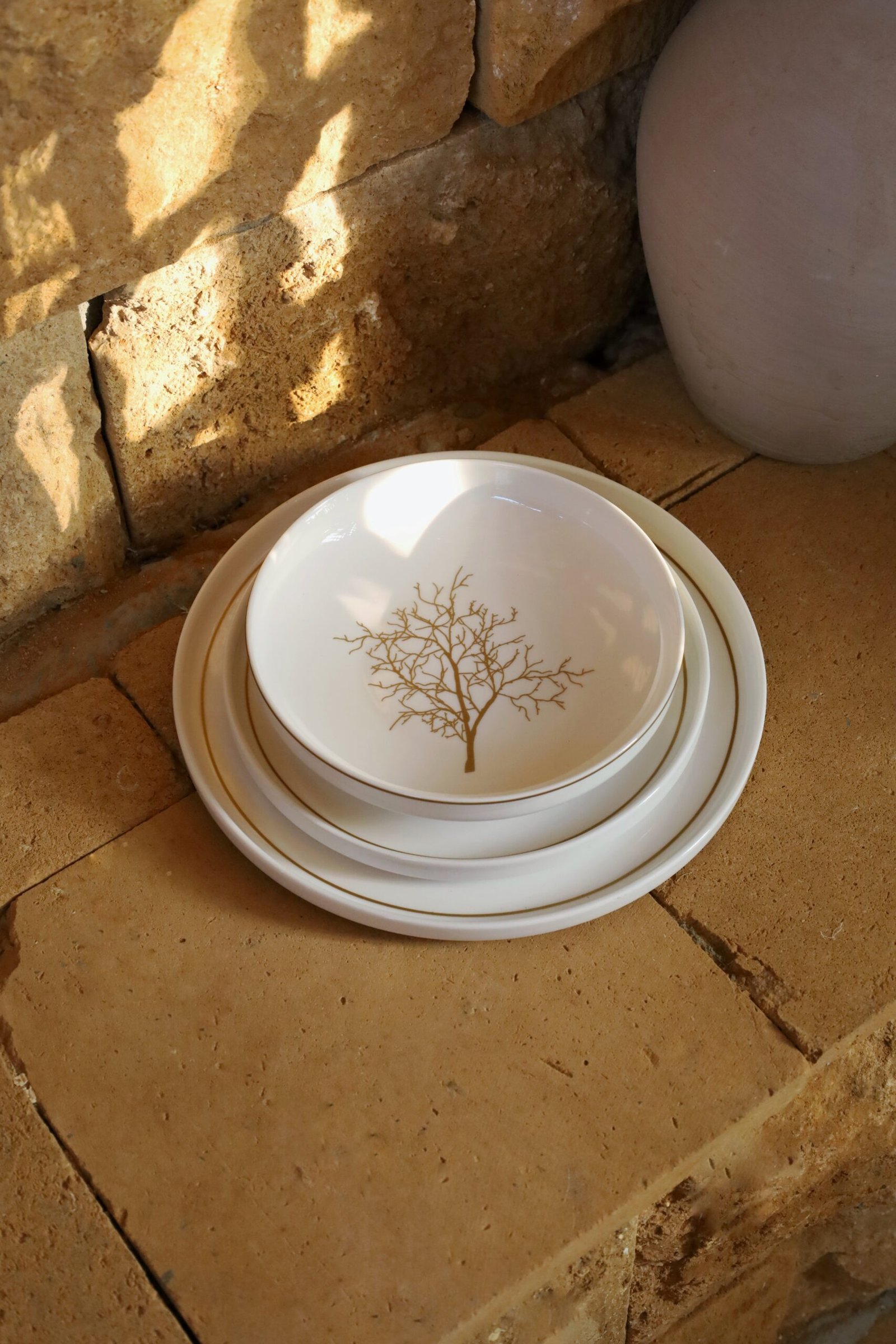 Karolina Flowers 30-Piece Dinner Set