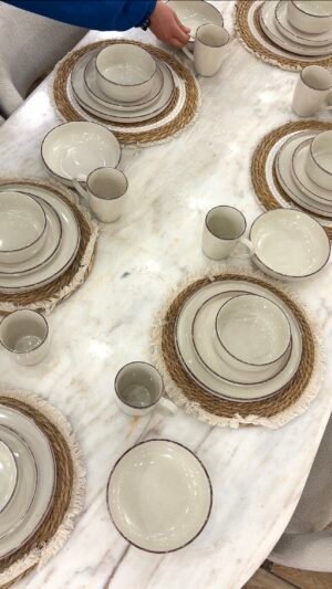 Karolina 30-Piece Dinner Set