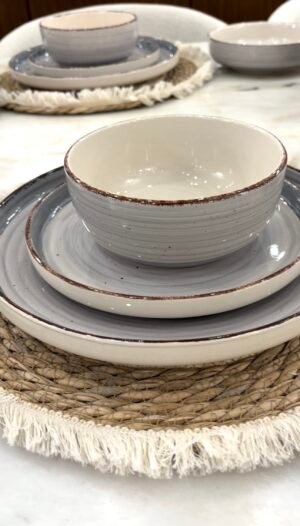 Karolina 30-Piece Dinner Set