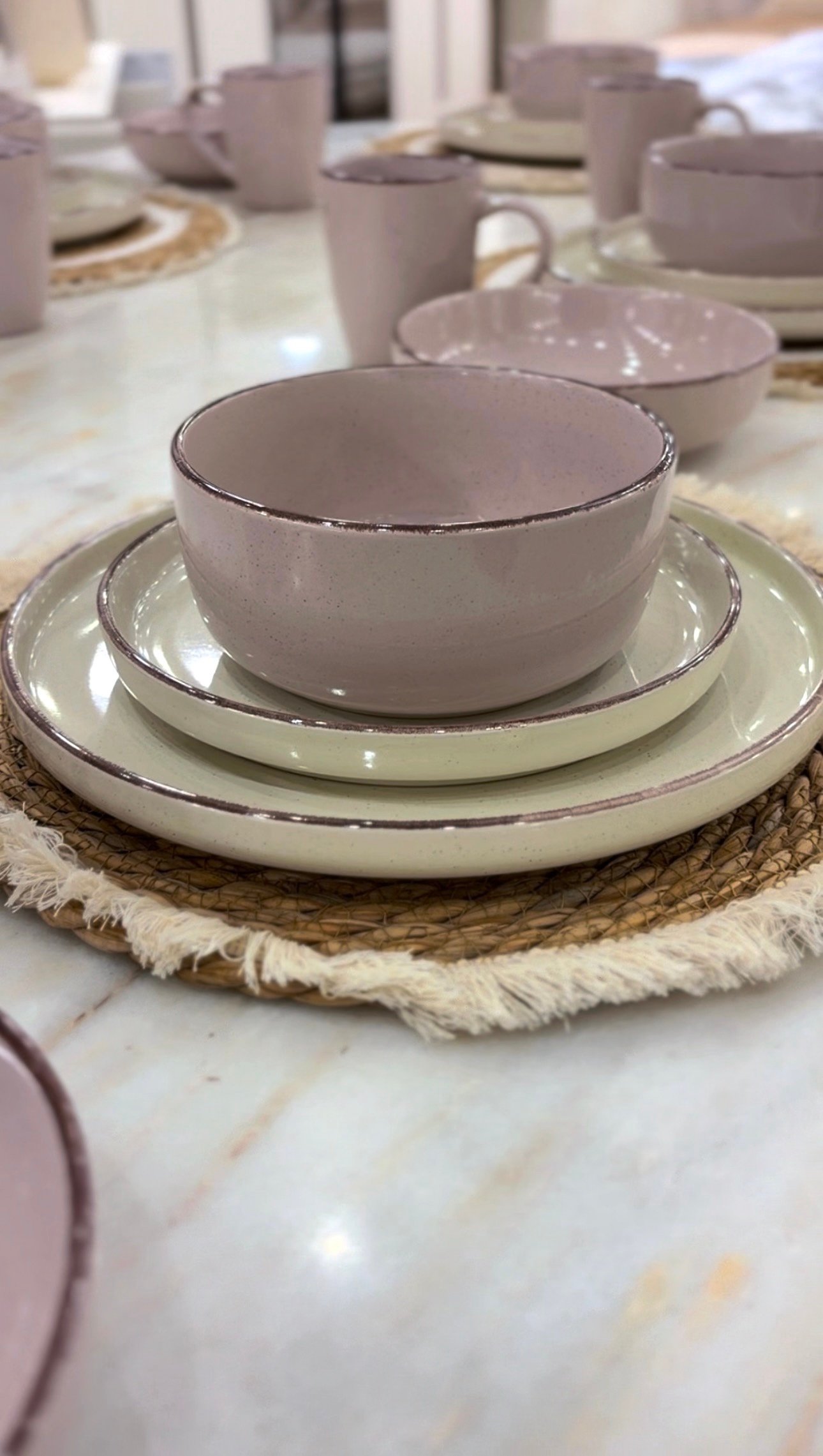 Karolina 30-Piece Dinner Set