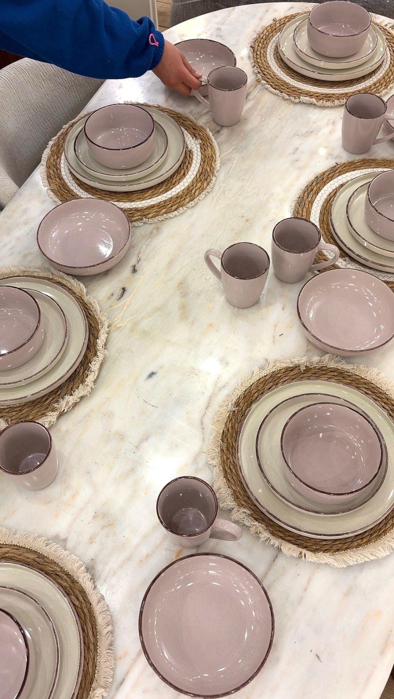 Karolina 30-Piece Dinner Set - Image 4