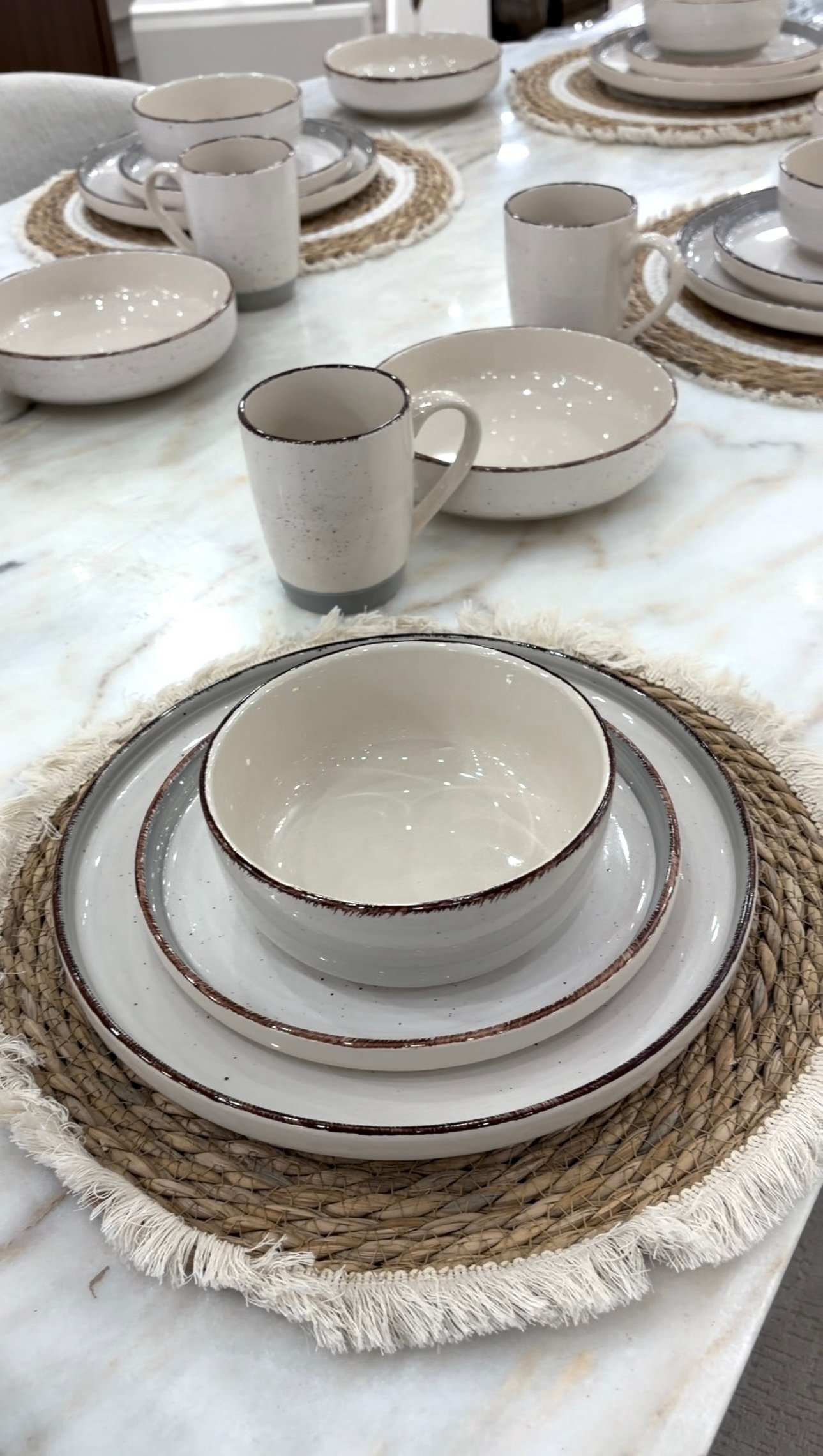Karolina 30-Piece Dinner Set - Image 2